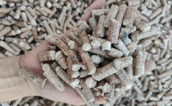 環保秸稈顆粒機械設備制生物質燃料